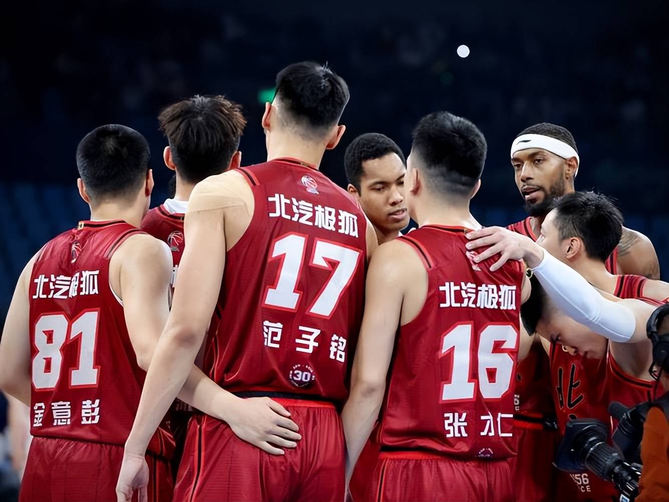 lol比赛回放-CBA常规赛倒计时；上海海港清晨复出首秀；细节引发关注；底气十足；阵容厚度经受考验的简单介绍