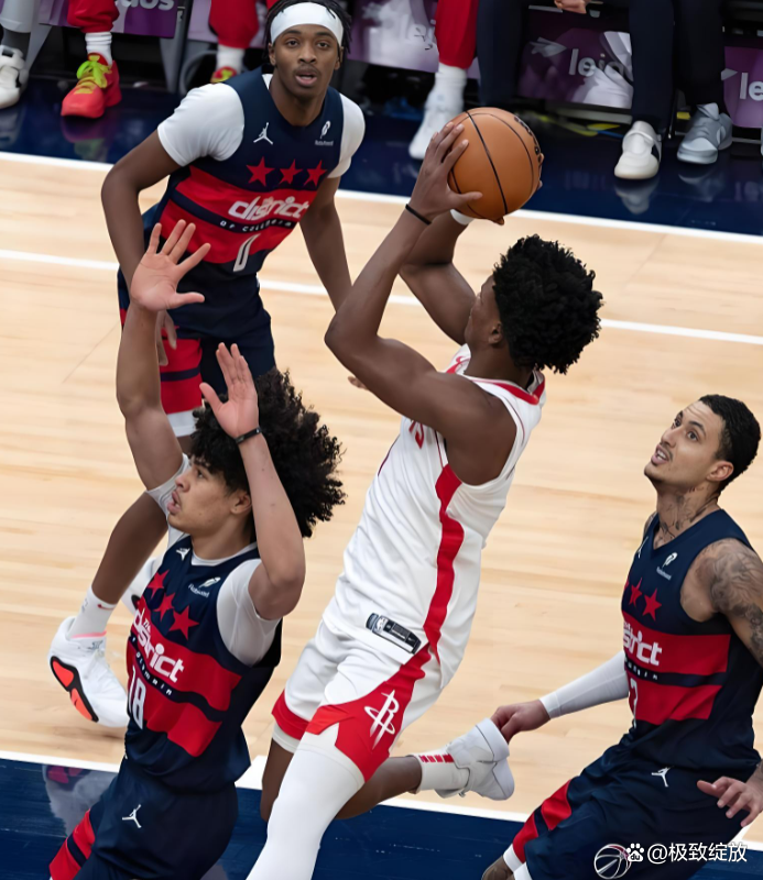 lol皮肤购买-关于转会期突围战来临，洛杉矶湖人围绕NBA常规赛更衣室发声，震撼外界，球探报告显示潜力的信息
