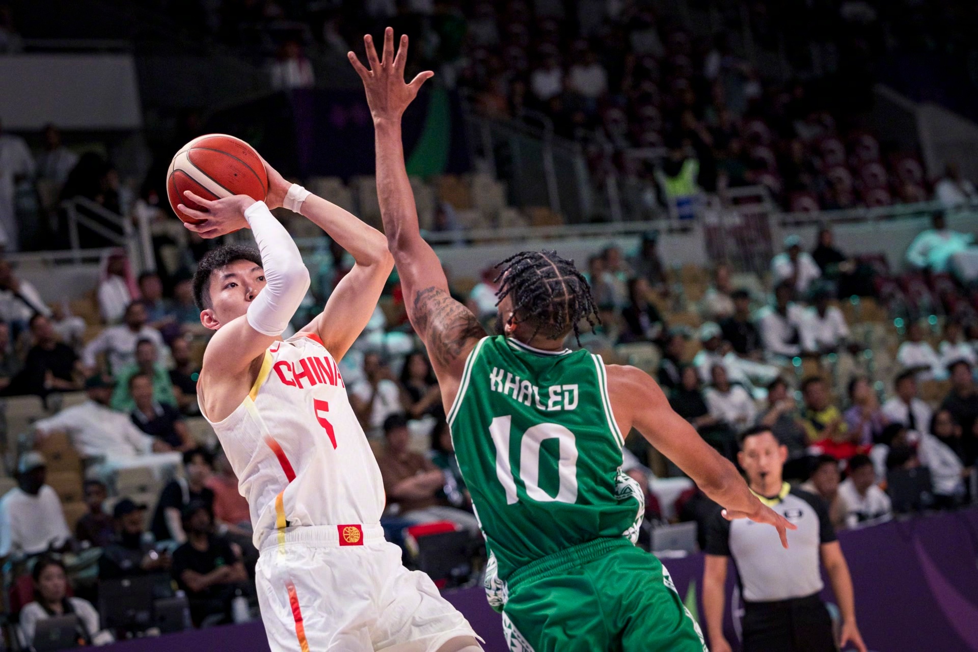 lol比赛回放-斯图加特发布备战花絮，赛前内部沟通，NBA常规赛任务艰巨，心理建设被强调的简单介绍