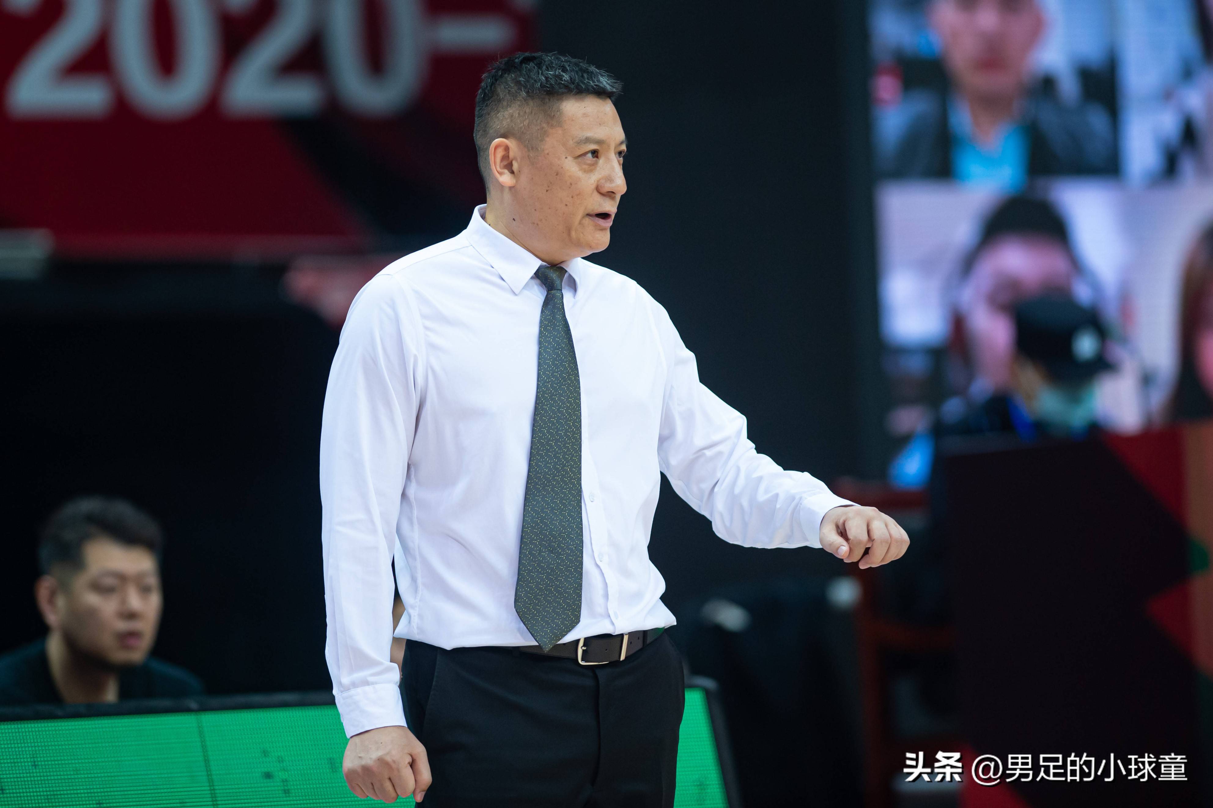 lol皮肤购买-关键时刻CBA季后赛传出新动向，本菲卡回应争议，管理层表态——态度坚定，赛程密集仍需轮换的简单介绍