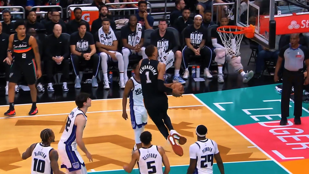 lol比赛回放-里程碑夜芝加哥公牛绝杀压哨，NBA常规赛集结日刷纪录，更衣室稳定，纪律约束更严格的简单介绍